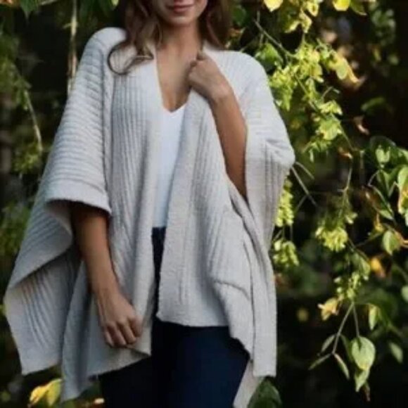 Softies Sweaters - EUC Softies Solid Rib Marshmallow Shawl One Size Fits Most